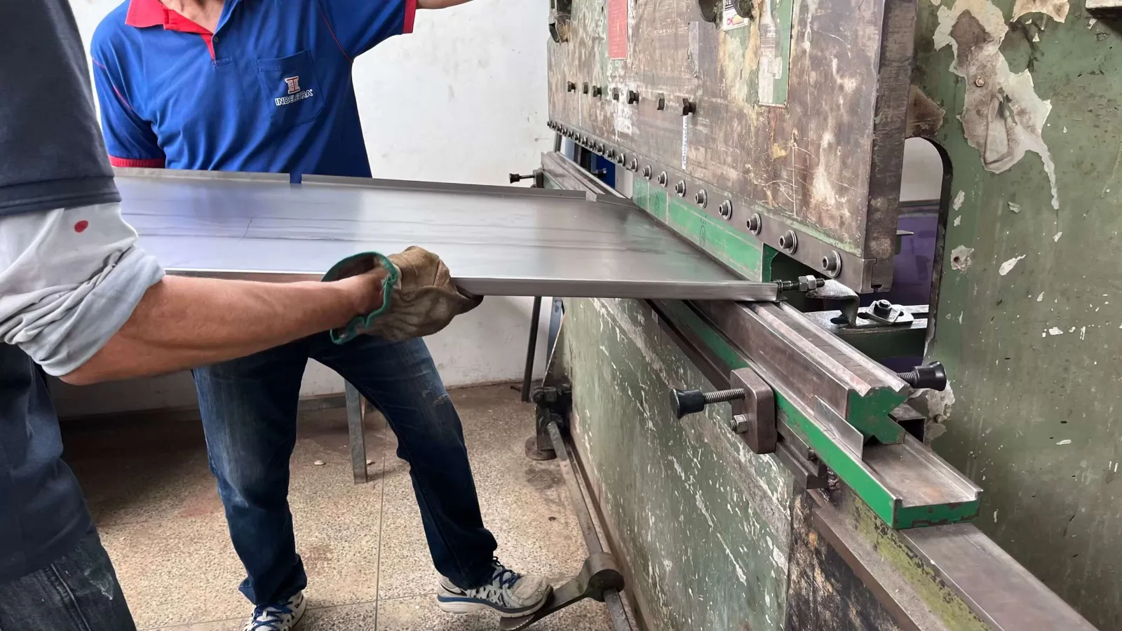 Dobras de chapas – foto 1
